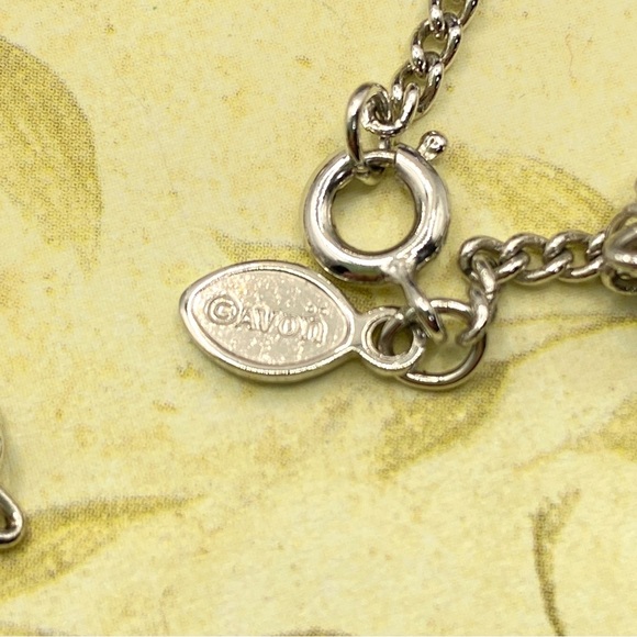 AVON Silver Tone Knot Chain Vintage Necklace - Picture 4 of 9